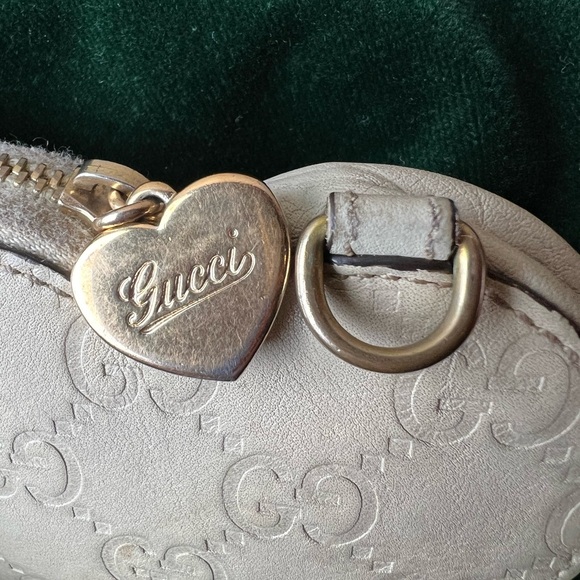 Authentic Gucci heart shaped GG logo ivory Guccissma coin purse - Picture 3 of 10